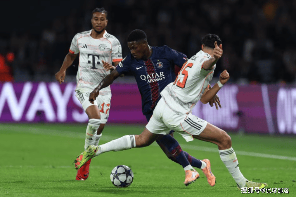 随着拜仁2-1巴黎，利物浦1-0皇马，欧冠最新积分榜：阿森纳升第二