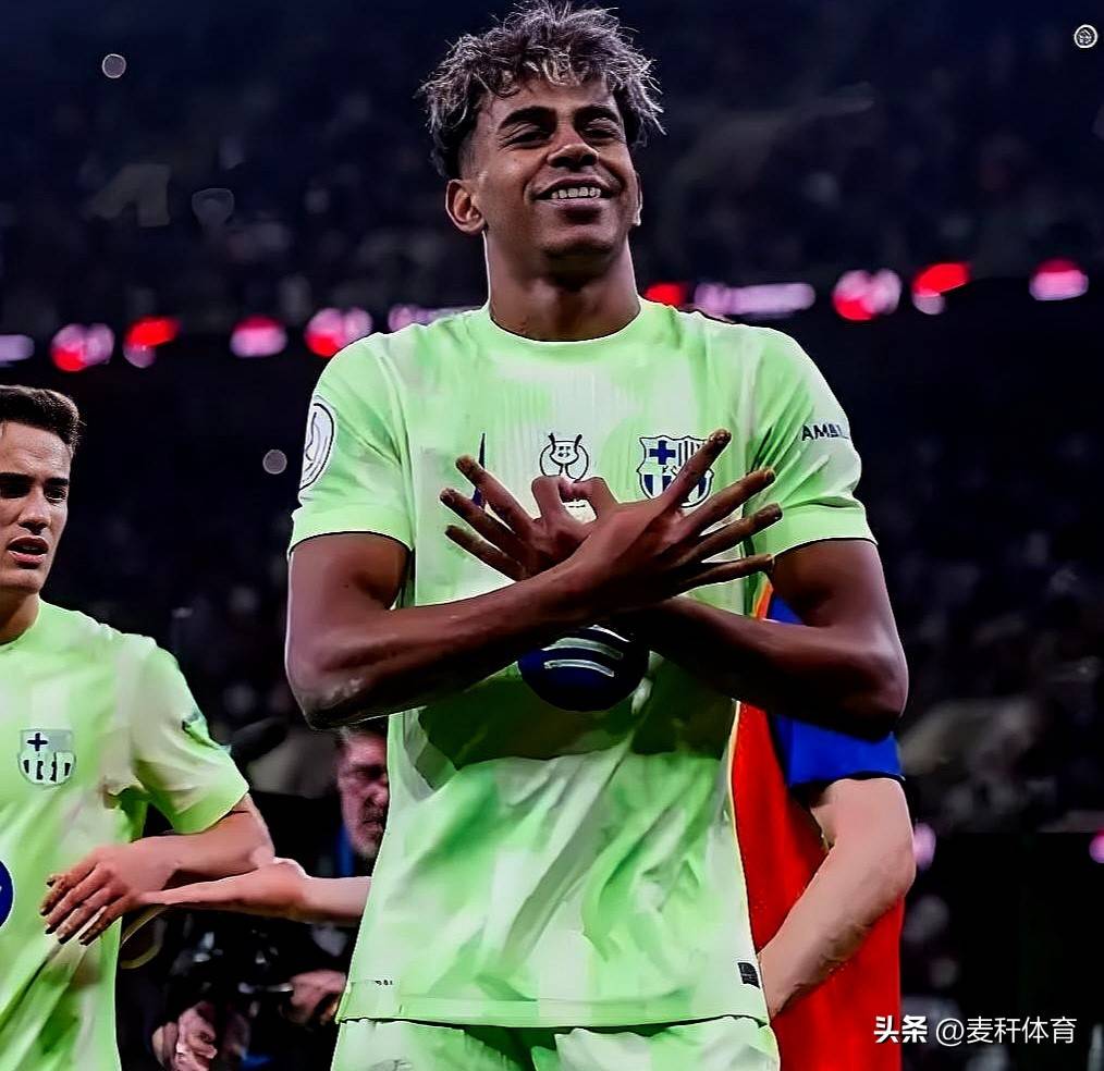 欧冠新闻早知道：亚马尔退出欧冠首轮比赛巴萨获得欧冠开门红难了