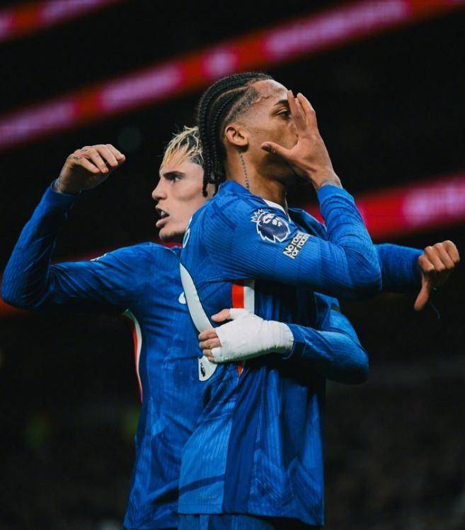 加纳喬(qiáo)助攻双响，切尔西3-0血洗副(fù)班长，升至(zhì)英超积分榜第二