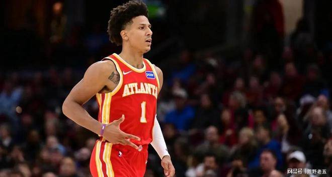 NBA精彩瞬间：哈登闪电9分，火箭上限引关注