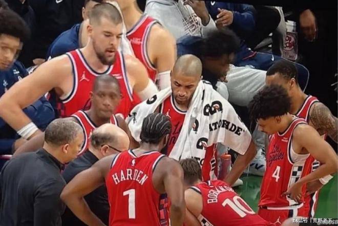 NBA精彩瞬间：哈登闪电9分，火箭上限引关注