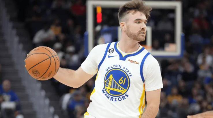 勇士遭逆转库里头锅，四人得分挂蛋堪称罕见，未来赛程很凶险