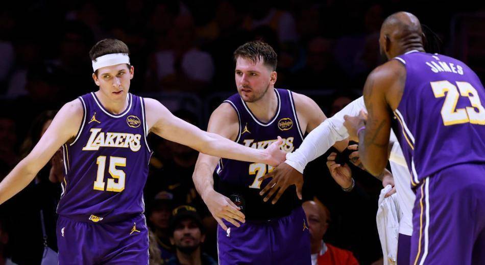 NBA杯8强夺冠赔率出炉：雷霆断层领跑，湖人排名第2太阳倒数