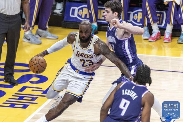 篮球丨NBA常规赛：湖人胜国王