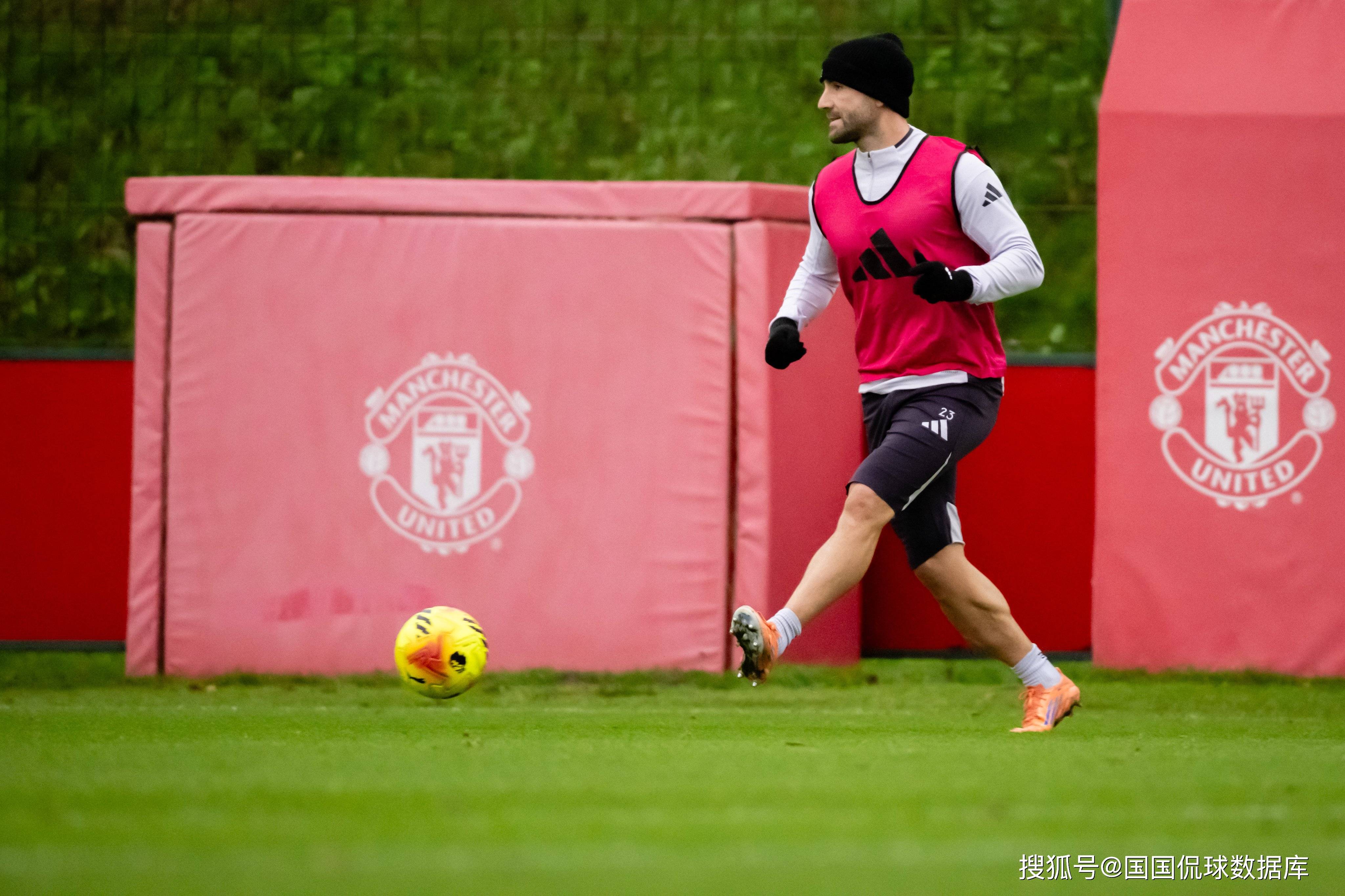 英超前瞻比分预测：维拉VS曼联，伯恩利，莱万特冷门全部拿下！