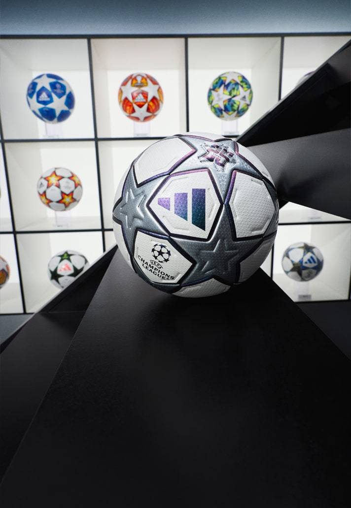 阿迪达斯发布欧冠25周年纪念用球
