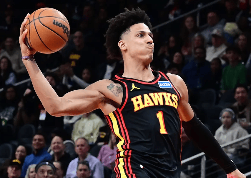 老鹰逆转雄鹿！字母哥24+5很不满，老鹰6人得分上双，库兹马爆发